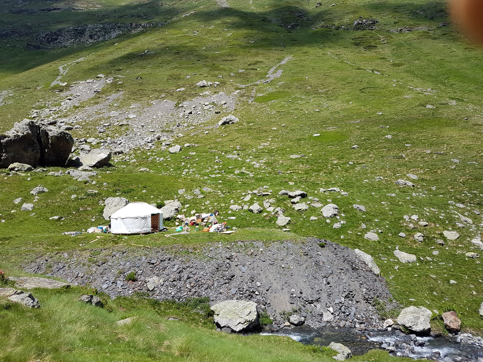 Yourte à la montagne